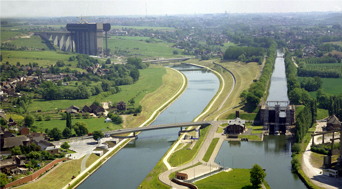 34 – Itinéraire des ouvrages hydrauliques du parc des canaux (épuisé)